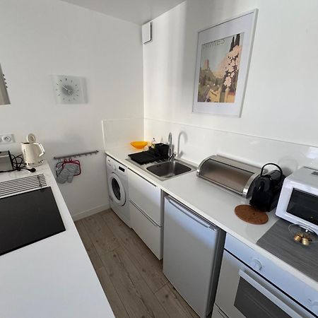 Bel Appartement Terrasse 4 Etoiles Intra Muros Aigues-Mortes Exterior photo